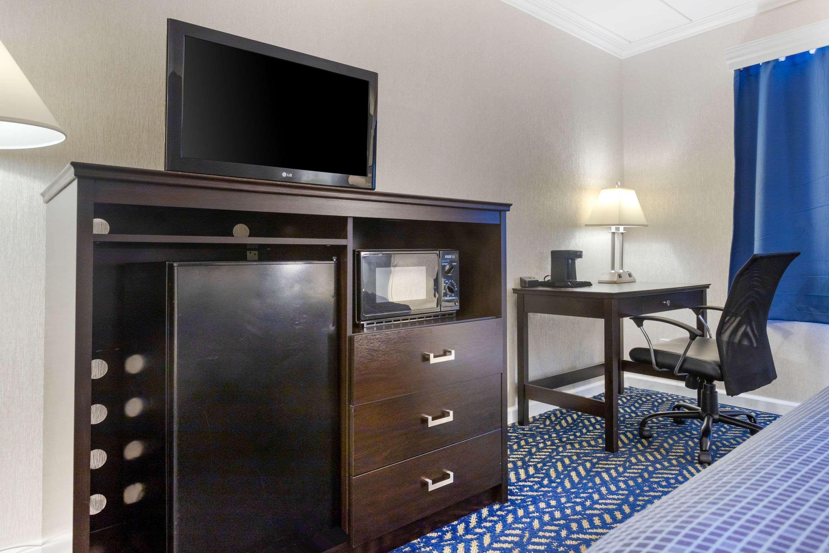Econo Lodge Хиксвилл Экстерьер фото