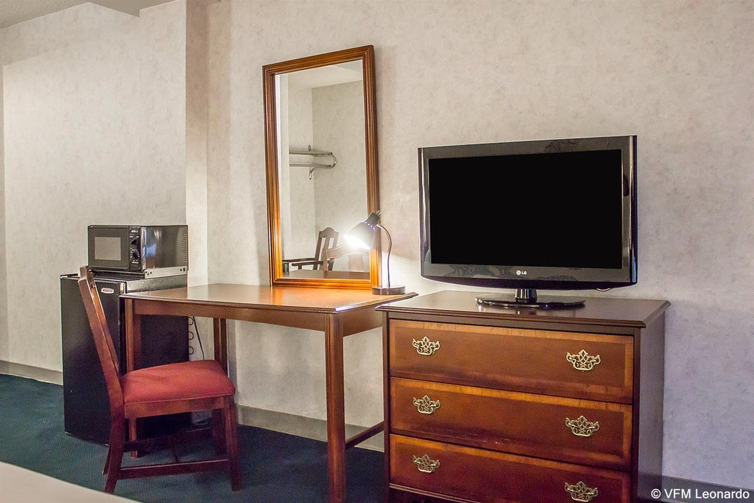 Econo Lodge Хиксвилл Экстерьер фото